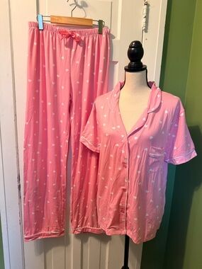 Women's Pink Heart-Print Short Sleeve Pajama Set size Large